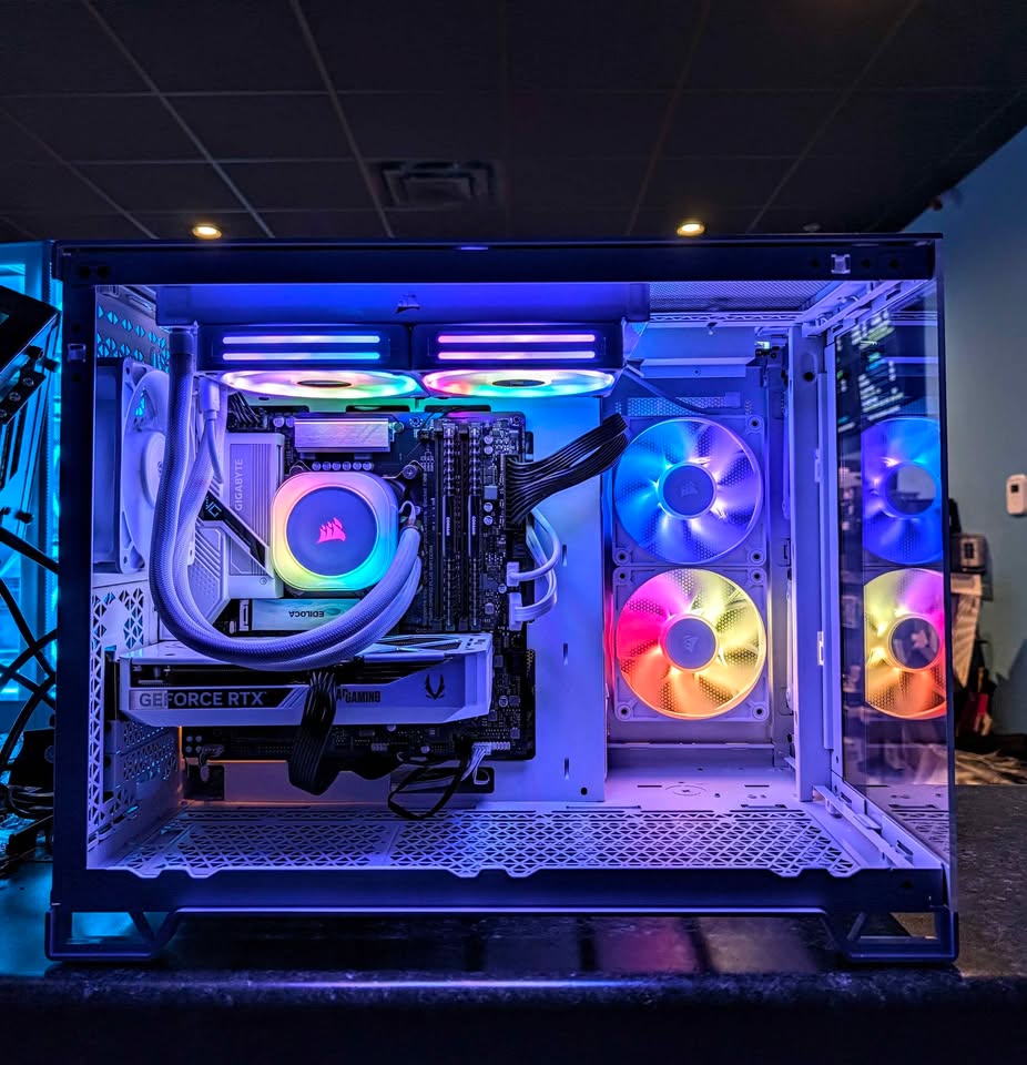 Custom gaming PC Frost edition